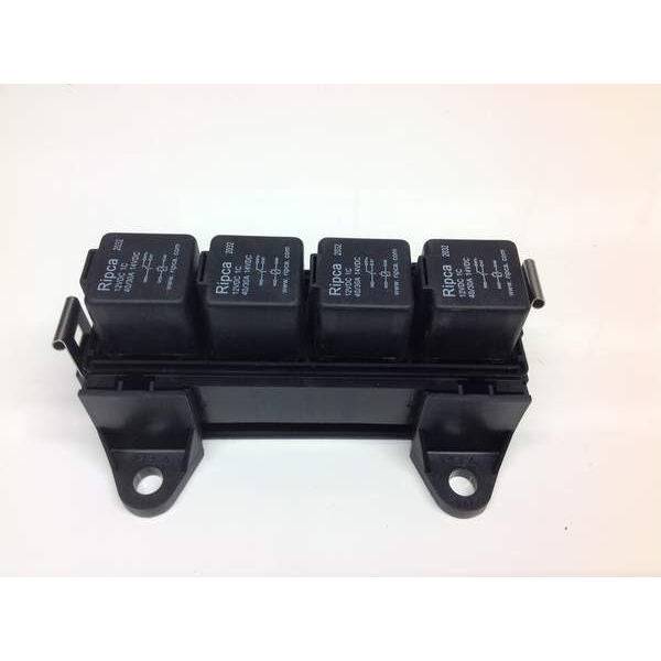 Relay Box for 4 Automotive relays + 4 x 12V 40/30amp 5pin change over Relays - Simply Split Charge